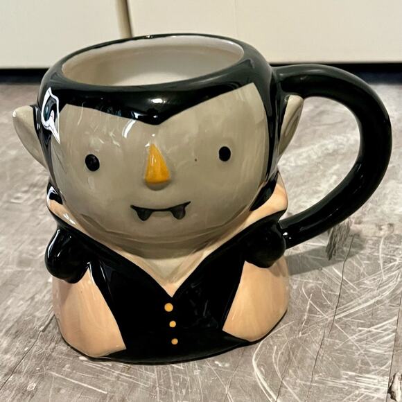 Hyde & Eek vampire mug - Picture 1 of 6